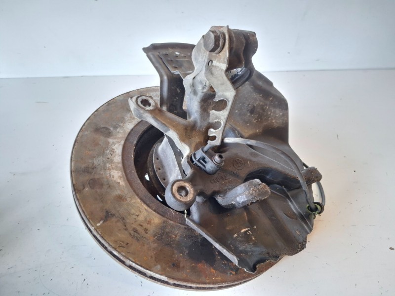Recambio de mangueta delantera derecha para bmw serie 3 berlina (e46) 306d1 referencia OEM IAM   