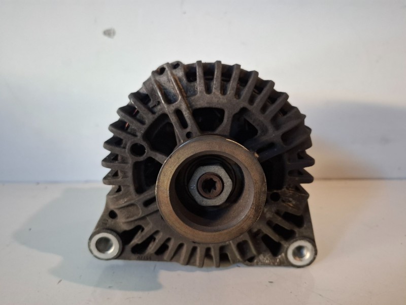 Recambio de alternador para citroen c3 8hx referencia OEM IAM 9644529680  