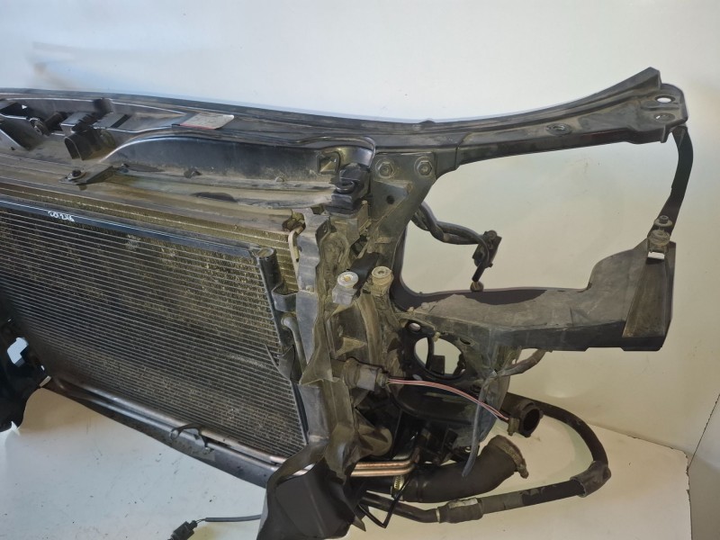 Recambio de panel frontal para audi a4 avant (8e) bdg referencia OEM IAM   