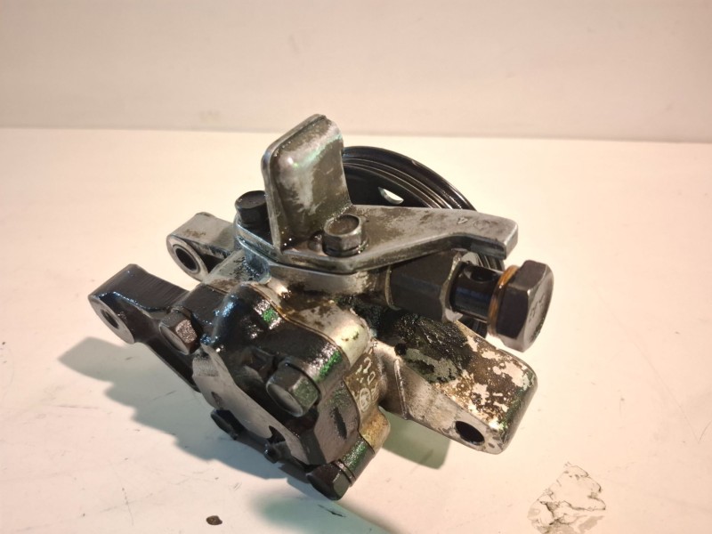 Recambio de bomba direccion para hyundai coupe (gk) g4gc referencia OEM IAM   
