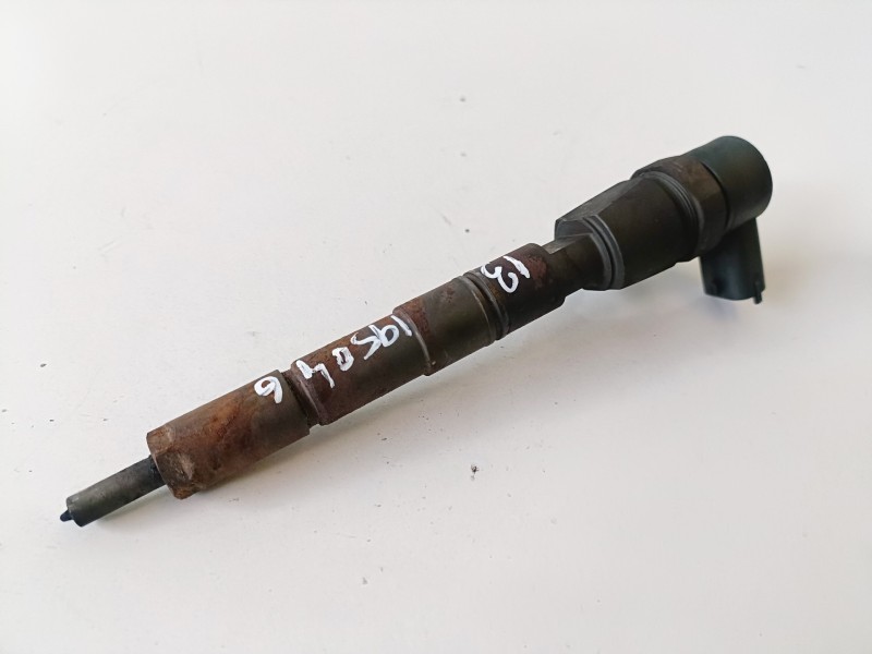 Recambio de inyector para opel insignia berlina a20dth referencia OEM IAM 0445110327  