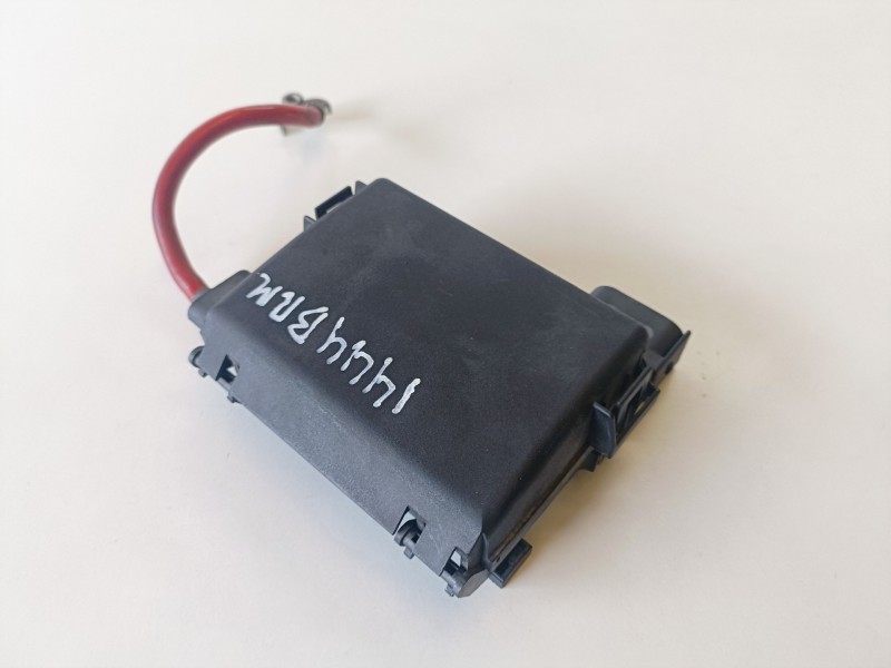 Recambio de caja reles / fusibles para volkswagen golf iv variant (1j5)(05.1999) bcb referencia OEM IAM 1J0937550AA  