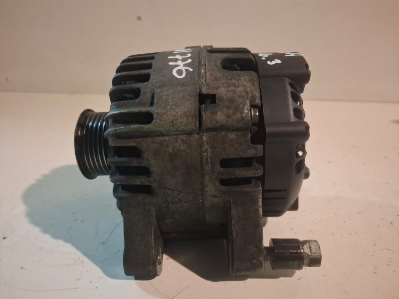 Recambio de alternador para citroen c3 8hy referencia OEM IAM 9646476280  