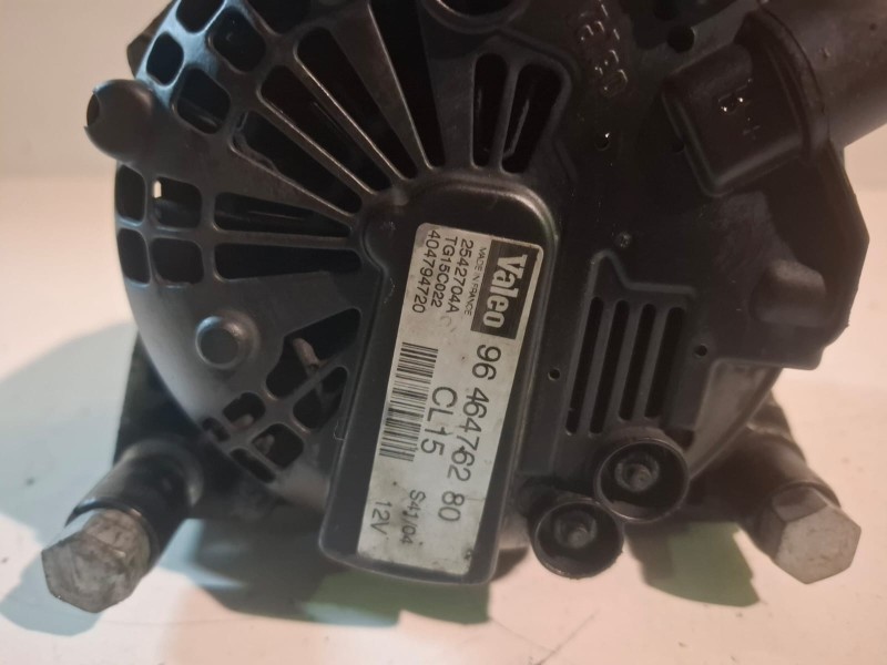 Recambio de alternador para citroen c3 8hy referencia OEM IAM 9646476280  