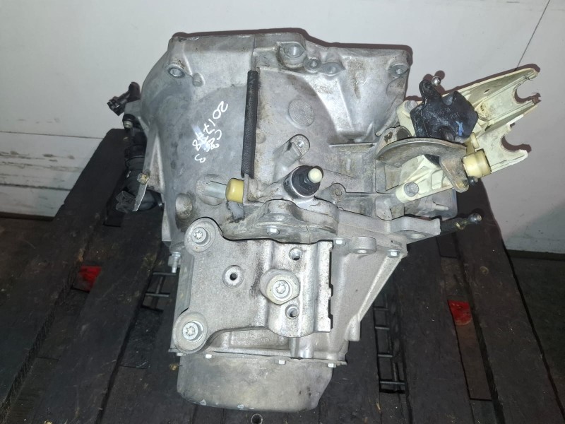 Recambio de caja cambios para citroen c3 8hy referencia OEM IAM 20DM25  