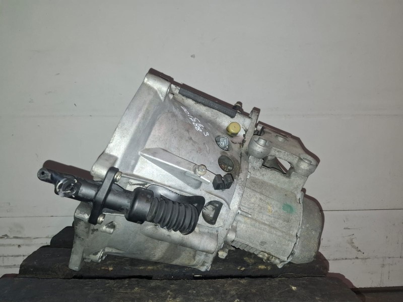 Recambio de caja cambios para citroen c3 8hy referencia OEM IAM 20DM25  