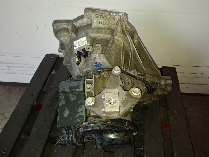 Recambio de caja cambios para volvo c30 b4164s3 referencia OEM IAM 3M5R7002NF  