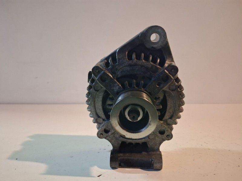 Recambio de alternador para volvo c30 b4164s3 referencia OEM IAM 1042104022  