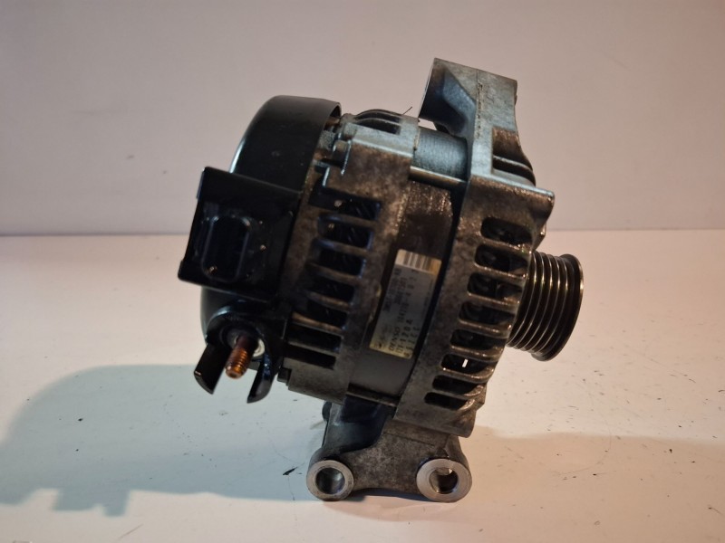 Recambio de alternador para volvo c30 b4164s3 referencia OEM IAM 1042104022  