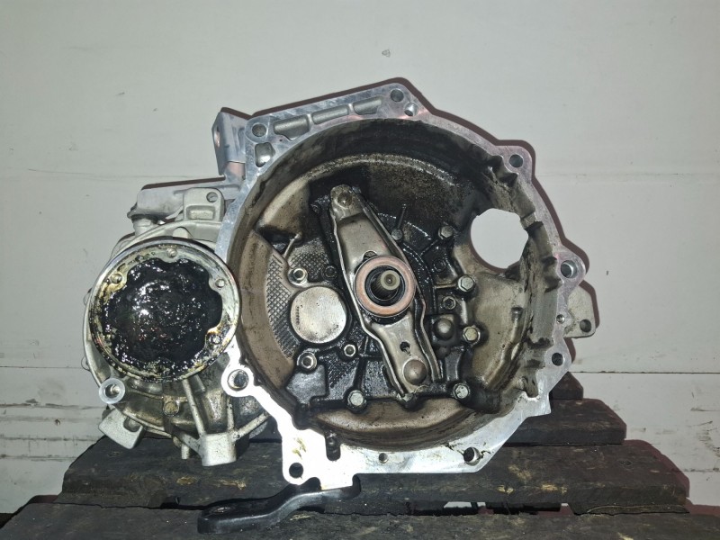 Recambio de caja cambios para seat leon (1p1) bxe referencia OEM IAM GQQ  