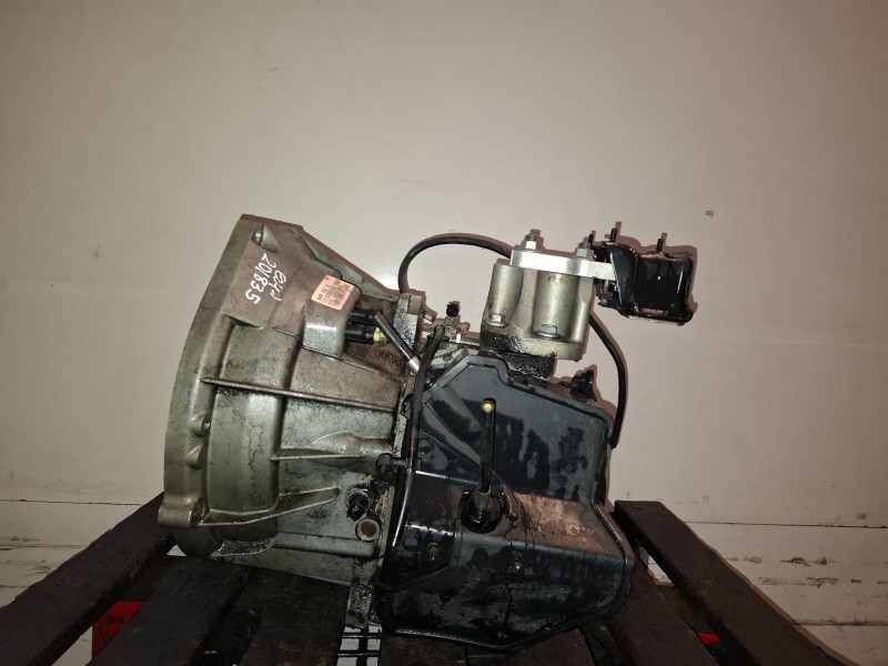 Recambio de caja cambios para ford fiesta (cb1) f6jd referencia OEM IAM 8A6R7002EA  
