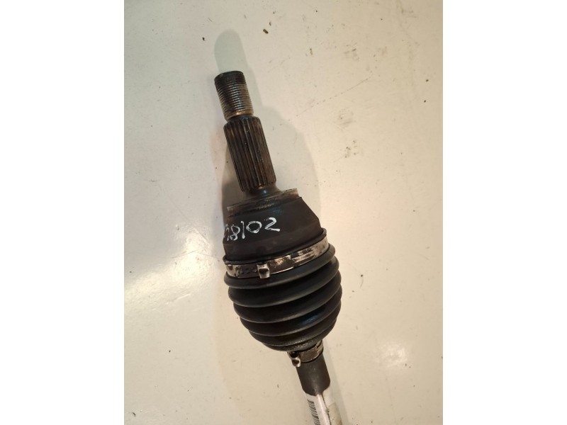 Recambio de transmision delantera izquierda para ford fiesta (cb1) f6jd referencia OEM IAM 8V513B437AAA  