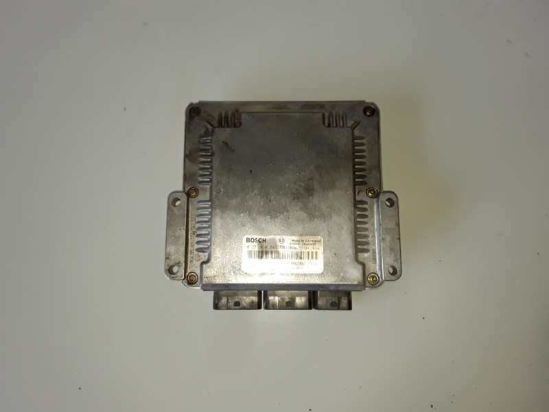 Recambio de centralita motor uce para renault scenic rx4 (ja0) f9q740 referencia OEM IAM 0281010843/HOM8200091416/8200166496  