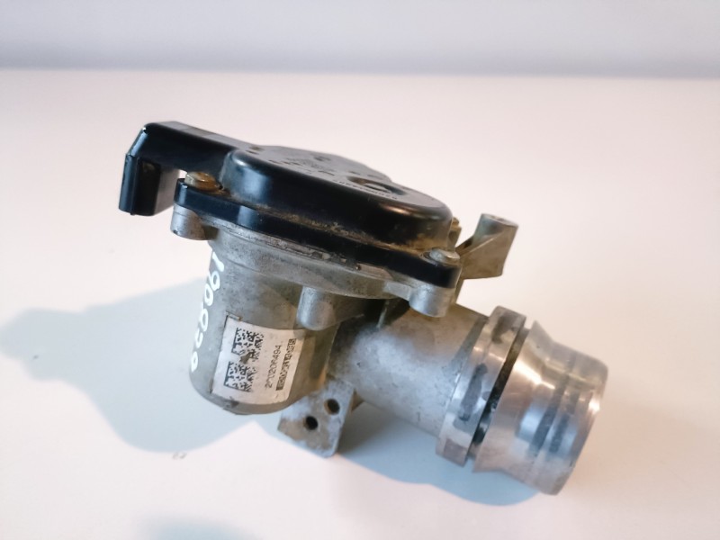 Recambio de caja mariposa para dacia duster i k9k892 referencia OEM IAM 8200614985G  