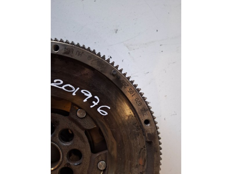 Recambio de volante motor para volkswagen t5 transporter furgón/combi (7h) axd referencia OEM IAM ZSB070105266  