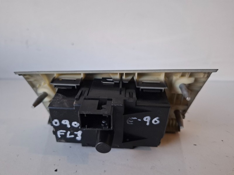 Recambio de mando luces para bmw serie 3 berlina (e90) 204d4 referencia OEM IAM 6932794  