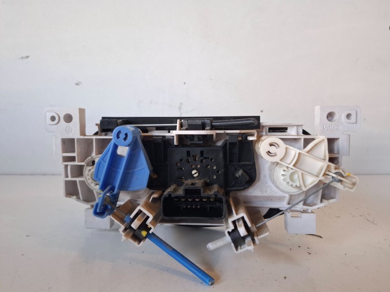 Recambio de mando calefaccion / aire acondicionado para dacia sandero k9k796 referencia OEM IAM N106277P  