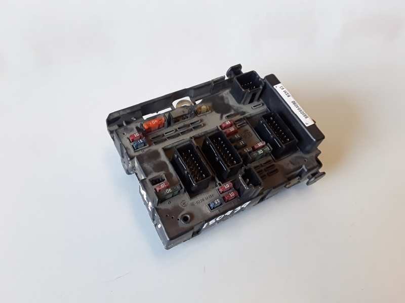 Recambio de caja reles / fusibles para peugeot 206 referencia OEM IAM 9650664080 / BSMB3  