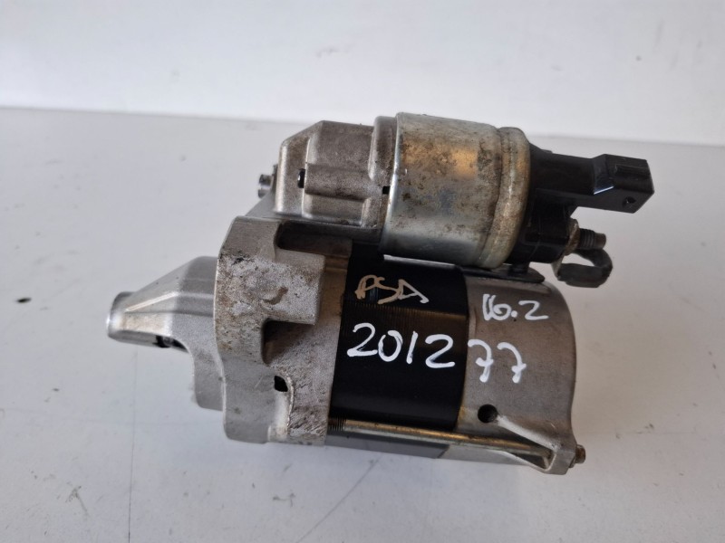 Recambio de motor arranque para peugeot 208 hm05 referencia OEM IAM 9812715380  