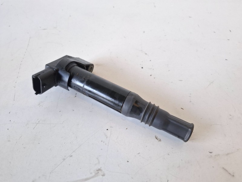 Recambio de bobina encendido para peugeot 208 hm05 referencia OEM IAM 9671214580  