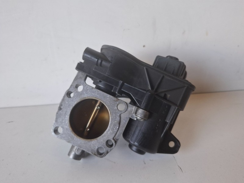 Recambio de caja mariposa para peugeot 208 hm05 referencia OEM IAM 9673622380  