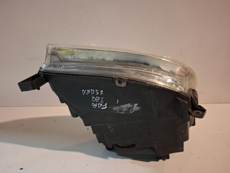 Recambio de faro izquierdo para citroen xsara berlina nfu referencia OEM IAM 963815798000  