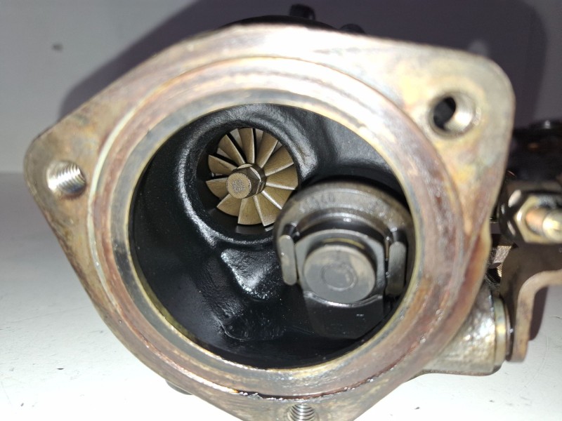 Recambio de turbocompresor para peugeot 508 5fv / 5f02 referencia OEM IAM 53039900425  