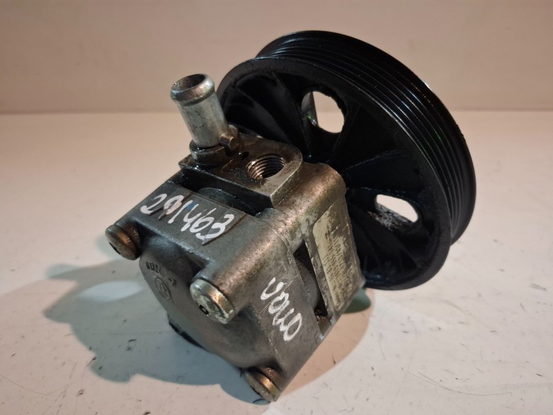 Recambio de bomba direccion para volvo s80 berlina b5244t3 referencia OEM IAM 8683377  