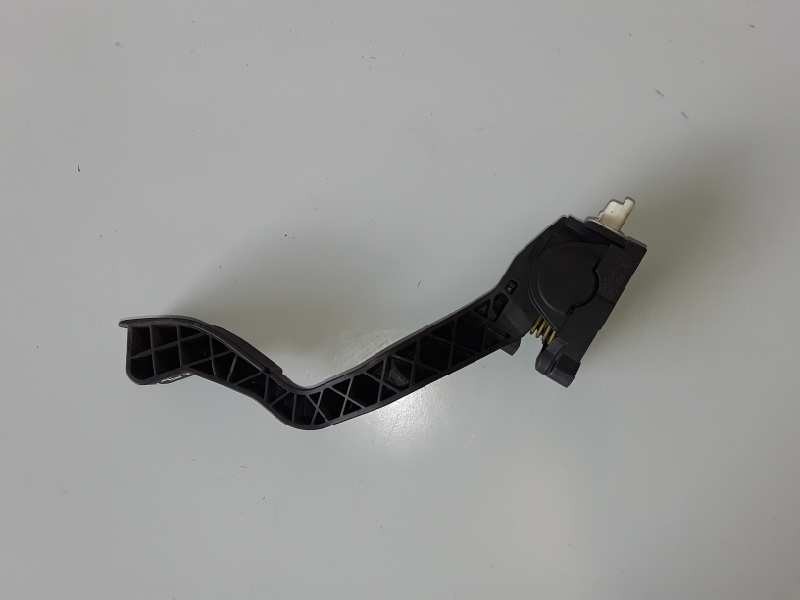 Recambio de potenciometro pedal para citroen c3 kfv referencia OEM IAM F00C3E2429  