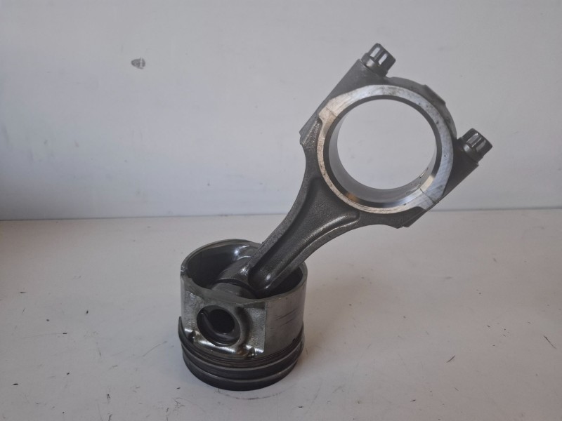 Recambio de piston para nissan terrano ii (r20) zd30 referencia OEM IAM   