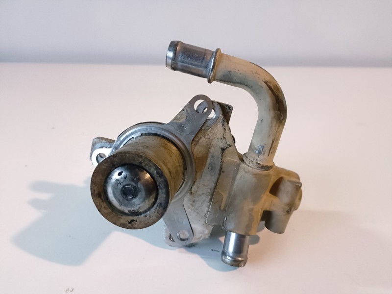 Recambio de valvula egr para dacia duster i k9k892 referencia OEM IAM 8200846454E  