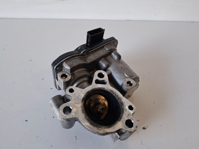Recambio de caja mariposa para dacia dokker referencia OEM IAM 147100361R  