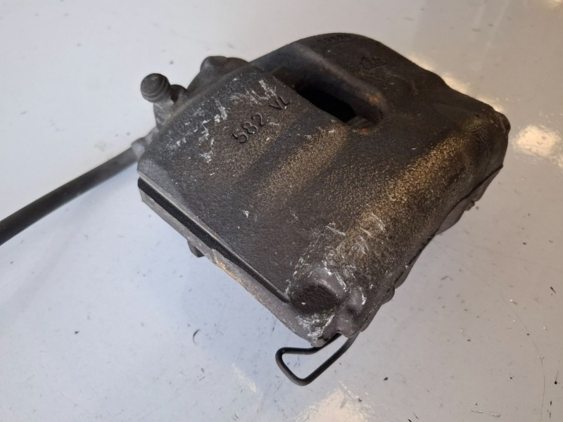Recambio de pinza de freno delantera izquierda para volkswagen golf vi (5k1)(10.2008) cba referencia OEM IAM   