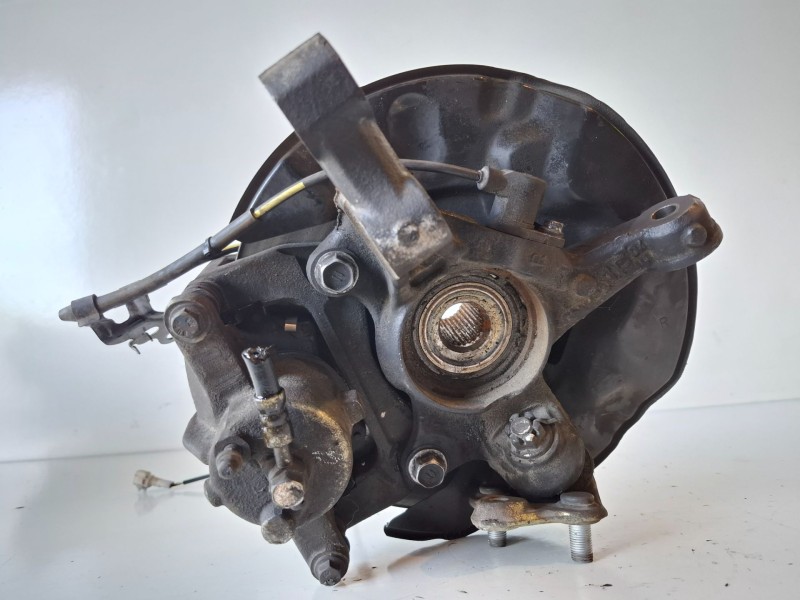 Recambio de mangueta delantera derecha para toyota corolla (e12) 1cdftv referencia OEM IAM   