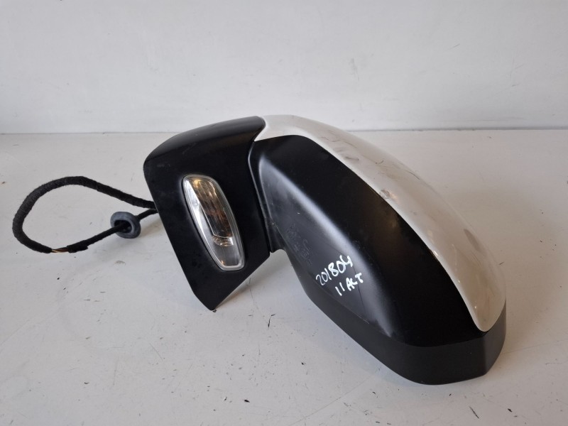 Recambio de retrovisor izquierdo para peugeot 5008 ah01 referencia OEM IAM   