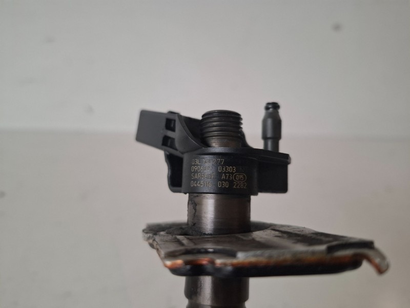 Recambio de inyector para volkswagen golf vi (5k1)(10.2008) cba referencia OEM IAM 0445116030  