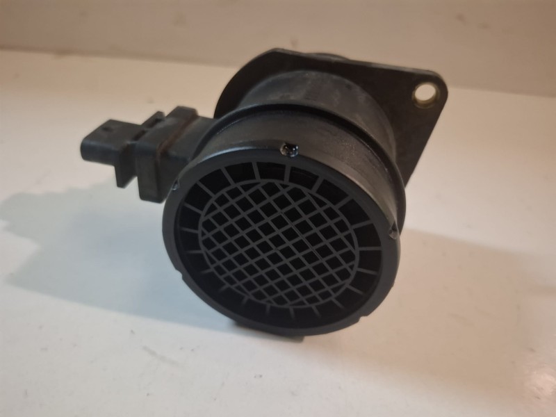 Recambio de caudalimetro para hyundai i20 (pb) d4fc referencia OEM IAM 9220930004  