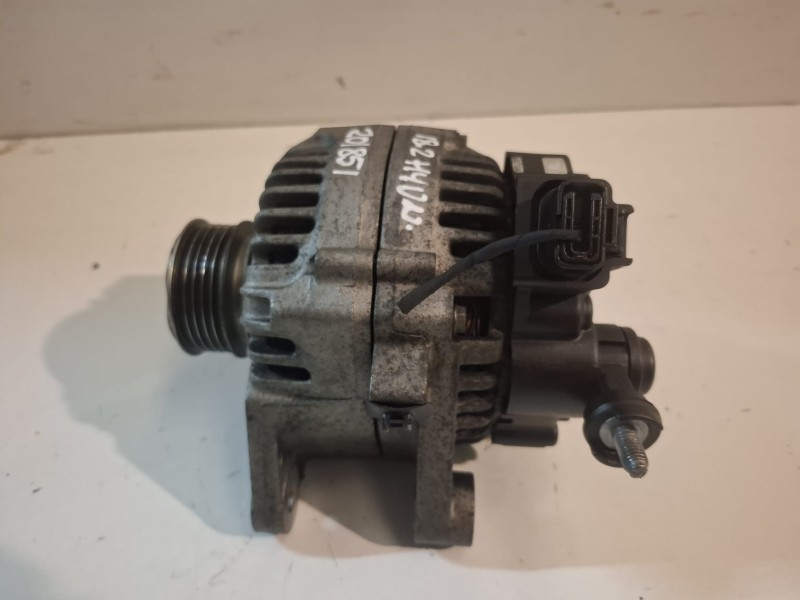 Recambio de alternador para hyundai i20 (pb) d4fc referencia OEM IAM 2606219  