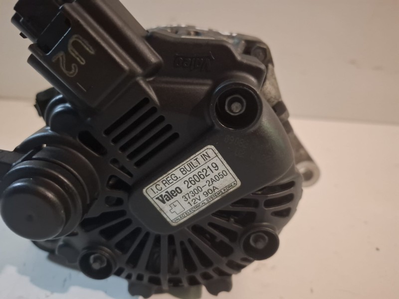 Recambio de alternador para hyundai i20 (pb) d4fc referencia OEM IAM 2606219  