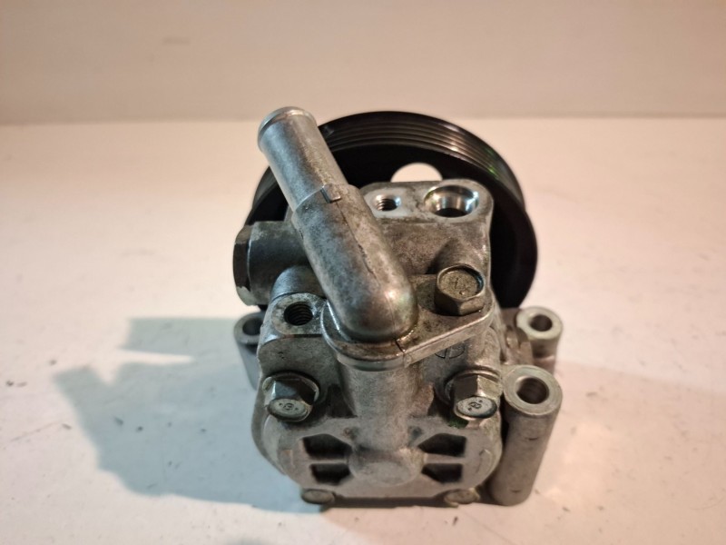 Recambio de bomba direccion para ford mondeo berlina (ca2) qxba referencia OEM IAM 6G913A696CD  