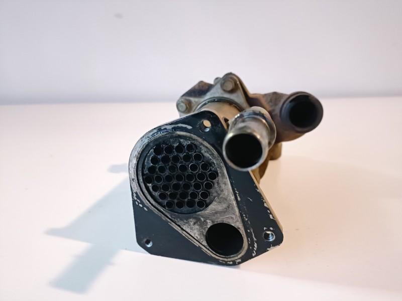 Recambio de enfriador egr para dacia duster i k9k892 referencia OEM IAM 147356133R  