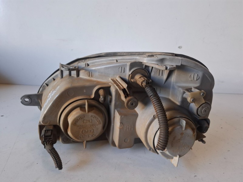 Recambio de faro derecho para daewoo nubira wagon x20sed referencia OEM IAM   