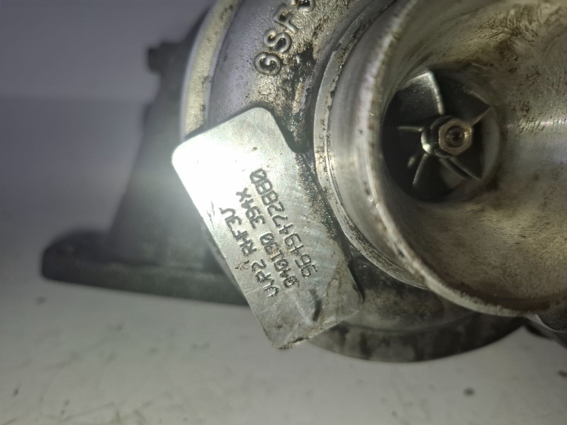 Recambio de turbocompresor para citroen c3 8hy referencia OEM IAM 9649472880  