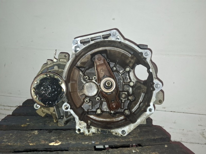 Recambio de caja cambios para seat leon (1p1) bxe referencia OEM IAM JCR  