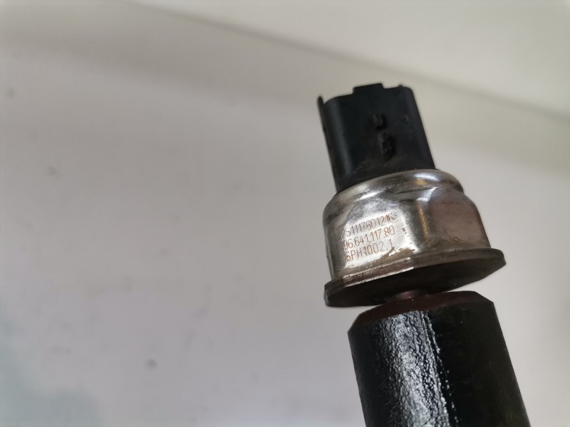 Recambio de rampa inyectora para citroen ds4 9hr referencia OEM IAM 9684753080  