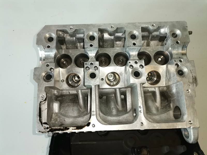 Recambio de culata para seat ibiza berlina (6j5) bms referencia OEM IAM 045103373H  