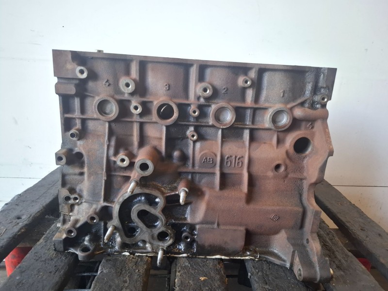 Recambio de bloque para land rover freelander (lr2) 224dt referencia OEM IAM 224DT  