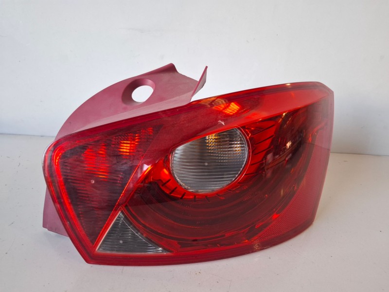 Recambio de piloto trasero derecho para seat ibiza berlina (6j5) bls referencia OEM IAM   