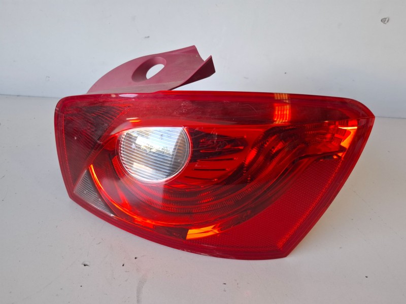 Recambio de piloto trasero derecho para seat ibiza berlina (6j5) bls referencia OEM IAM   
