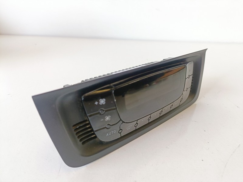 Recambio de mando climatizador para seat ibiza sc (6j1) cavf referencia OEM IAM 6J0820043A  